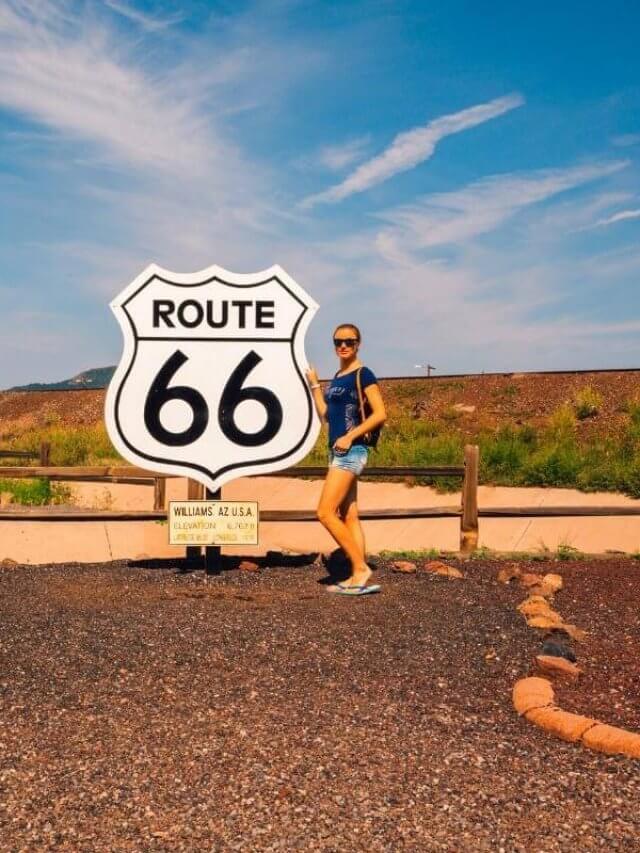 USA Las Vegas to Grand Canyon - Williams lady with route 66 sign