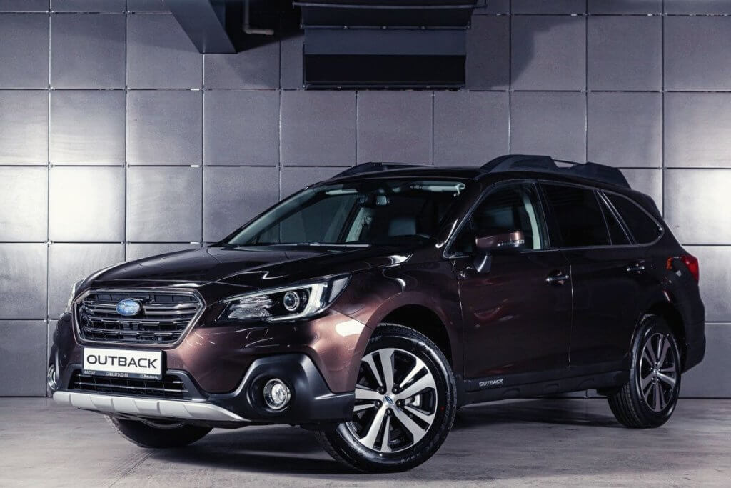 Family Road Trip - Top 6 Best Roof Rack For Subaru Outback In 2022 ReviewedÂ