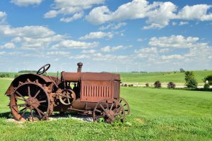 Family Road Trip - Scenic Drives in Iowa