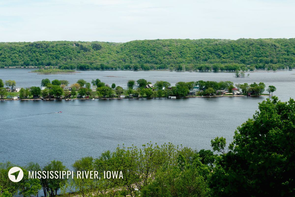 6 Sensationally Scenic Drives in Iowa