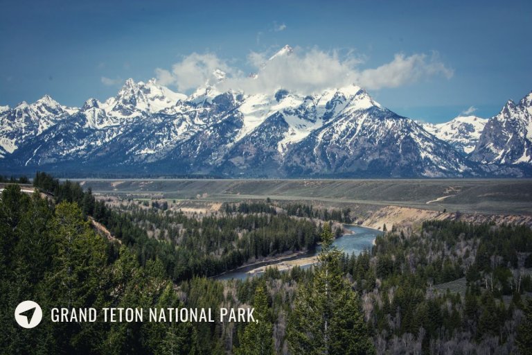Sensational Chicago to Yellowstone Road Trip Itinerary