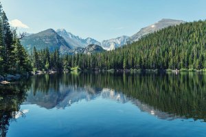 Family Road Trip - Best US Lake Vacations for Families